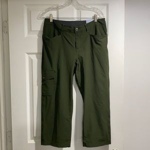 Patagonia Capri pants